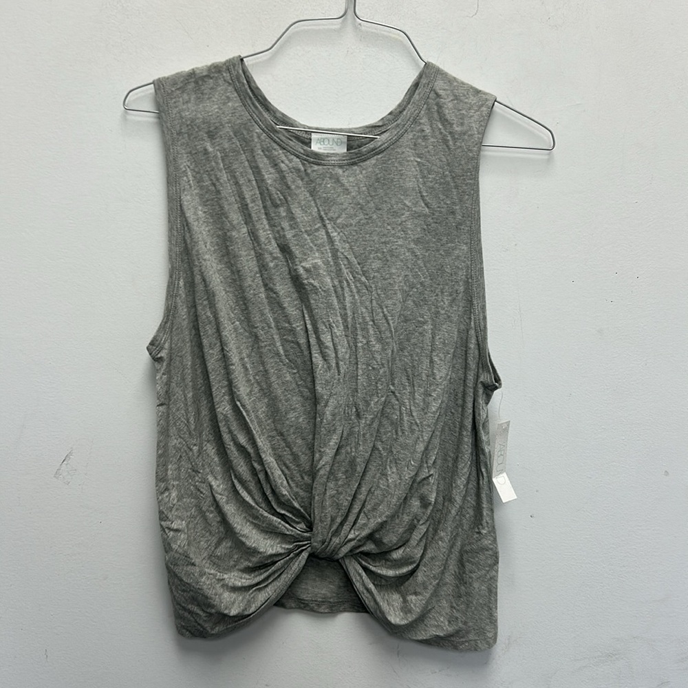 Abound front knot tank